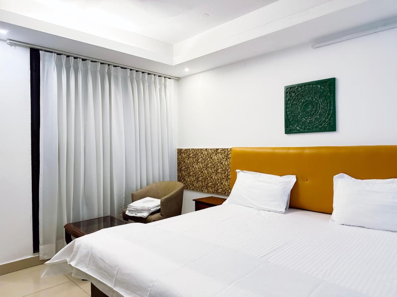 Hotel Blueberry Nuova Delhi Esterno foto