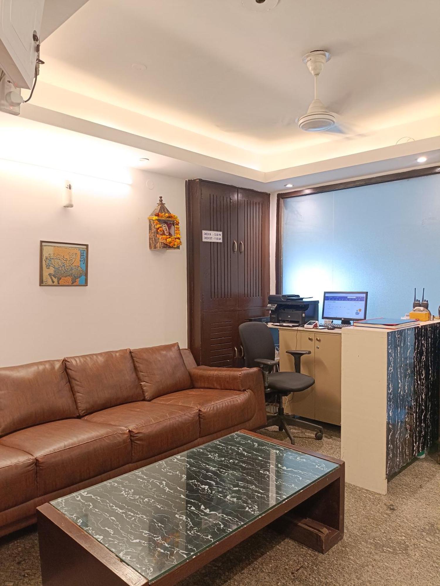 Hotel Blueberry Nuova Delhi Esterno foto
